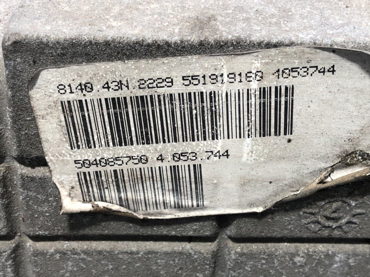 Moteur 8140.43 — vue 8
