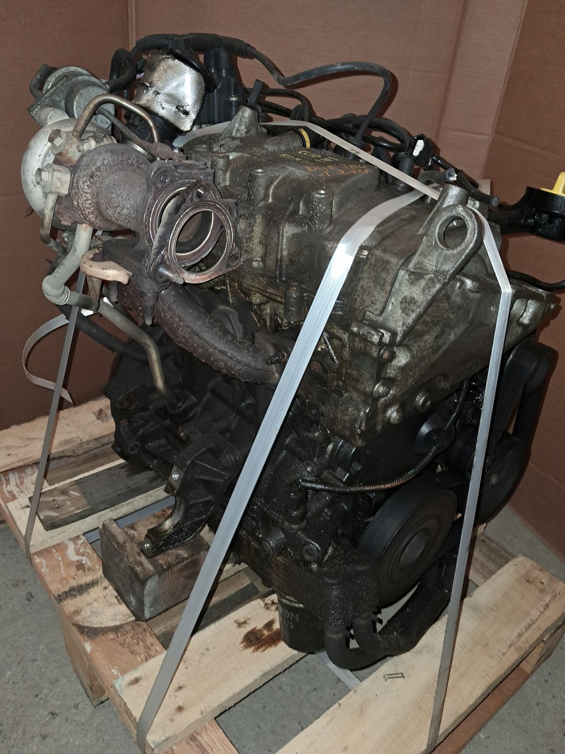 Moteur D4F 784 — vue 4