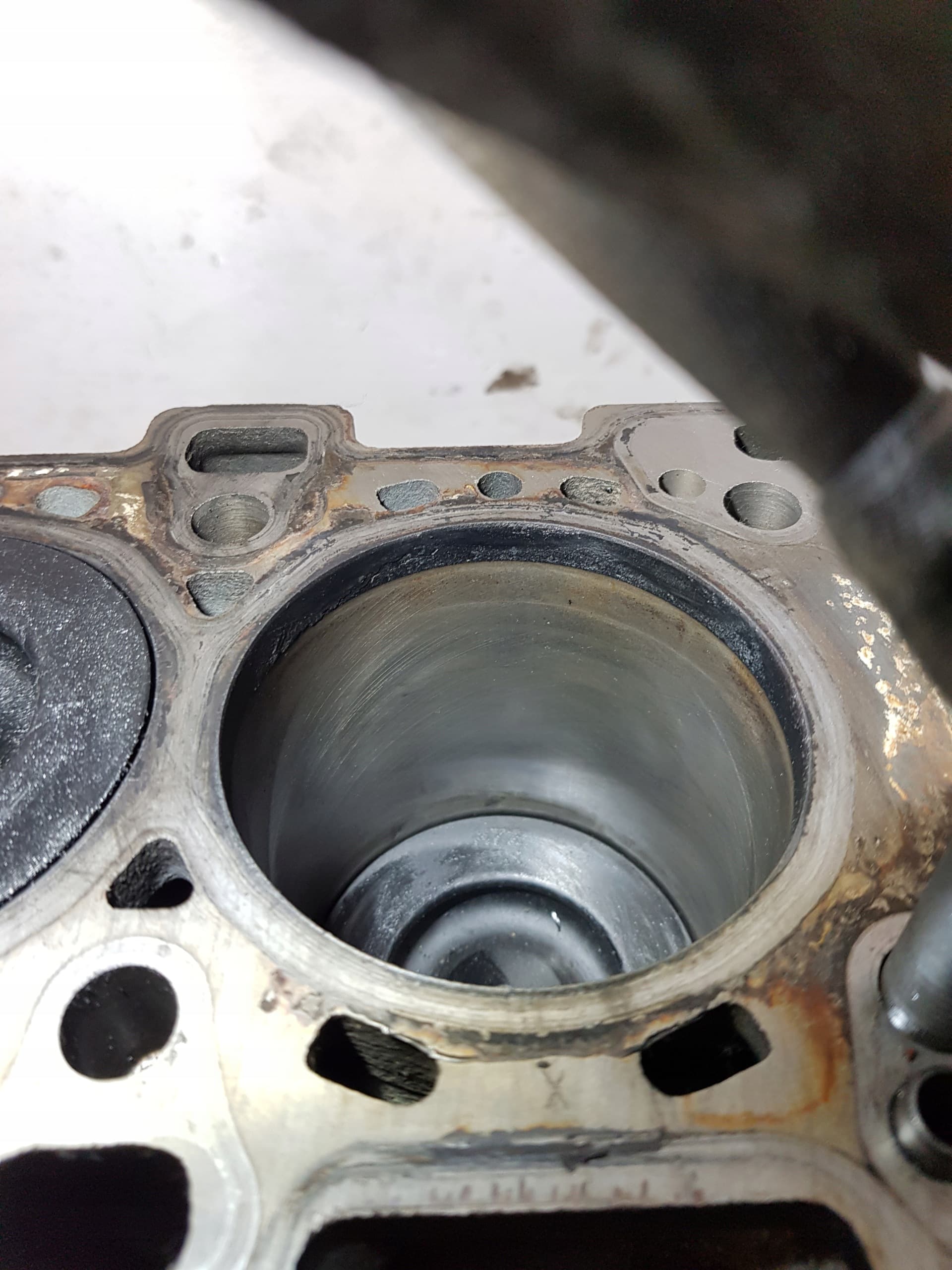 Moteur D22DTR(672.980) — vue 10