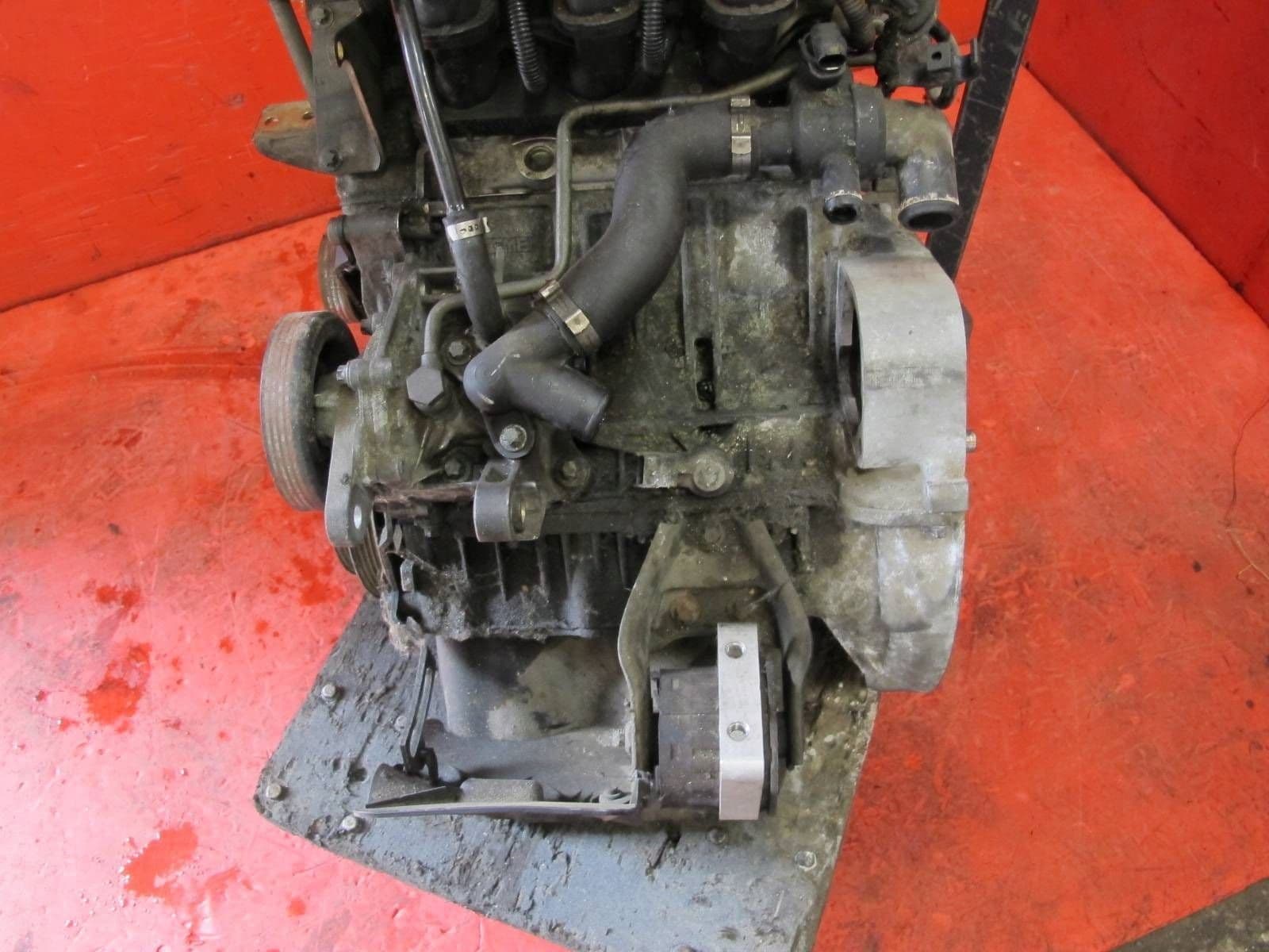 Moteur M 160.910 — vue 2