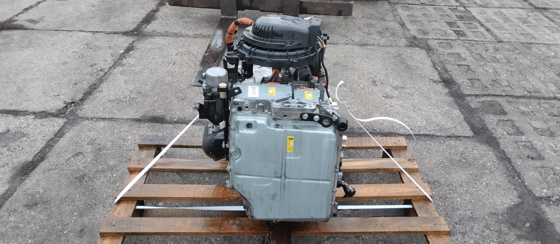 Moteur 5AQ 609 — vue 4