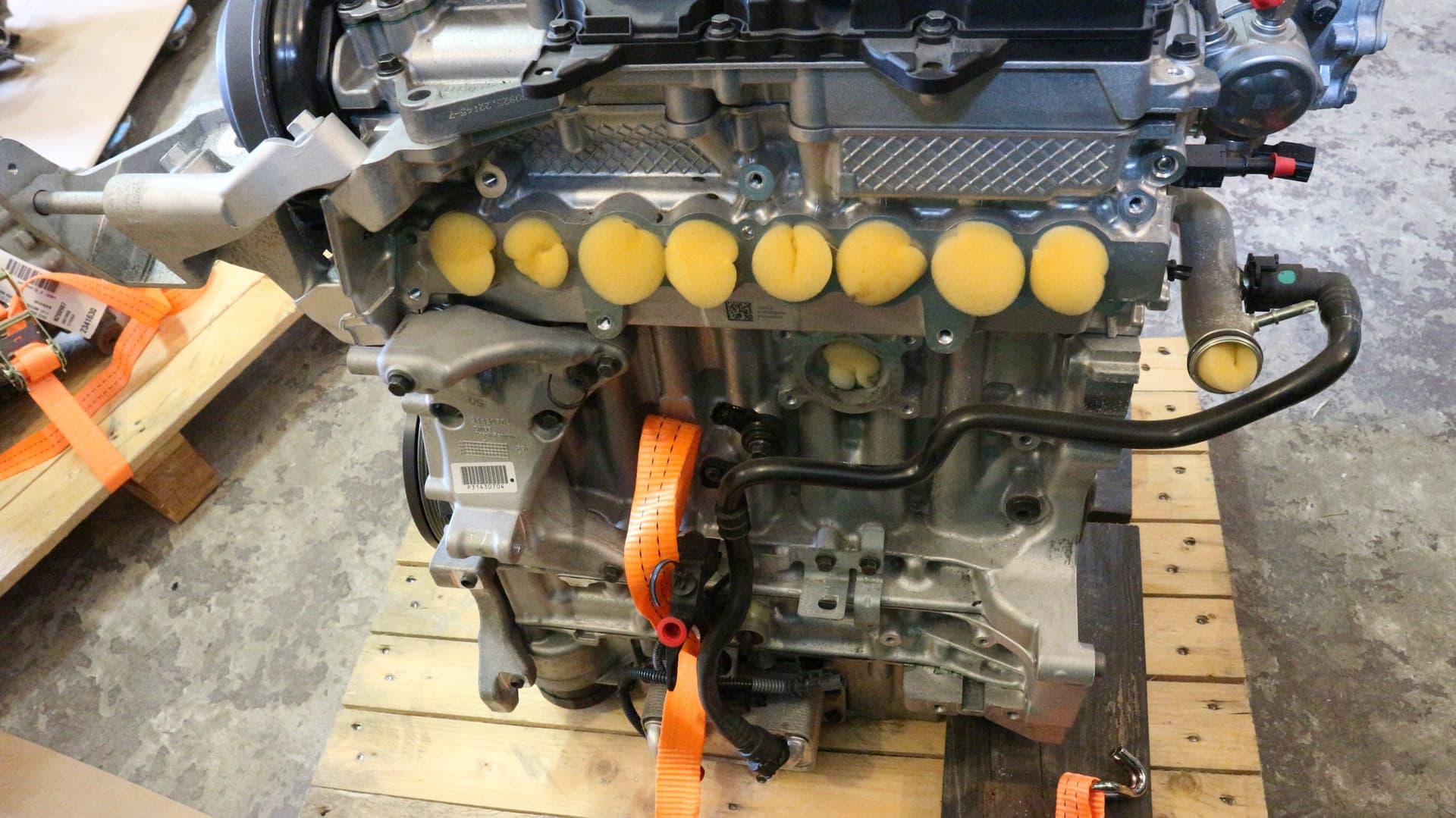 Moteur B 4204 T9 — vue 3