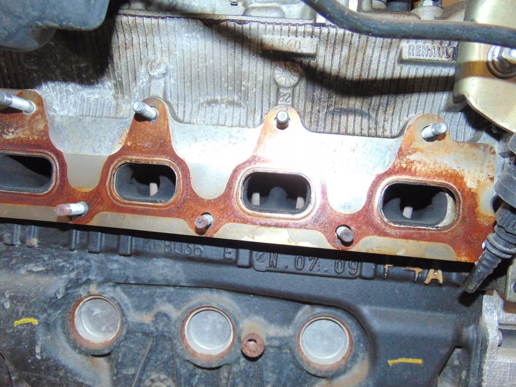 Moteur F4R 741 — vue 4