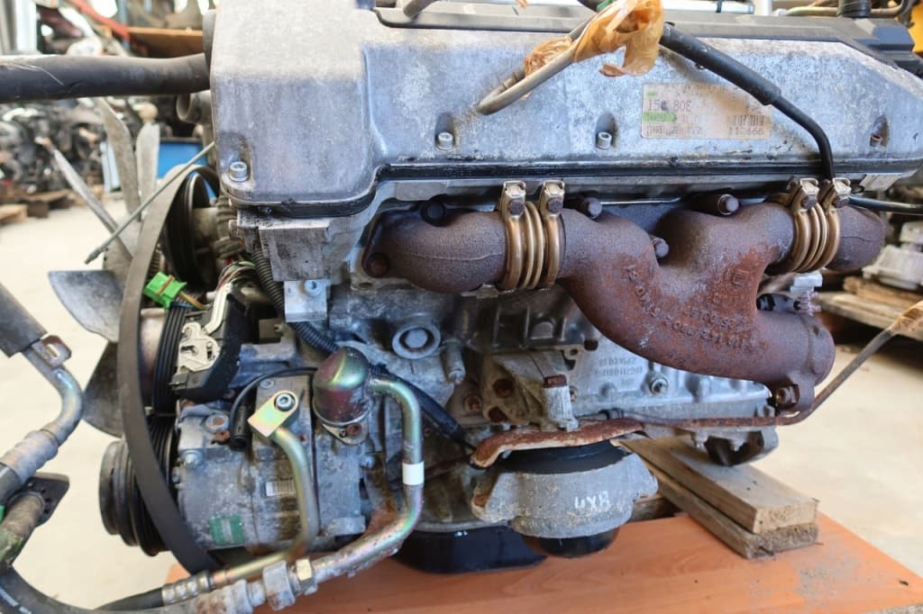 Moteur M 119.982 (AMG 6.0) — vue 5