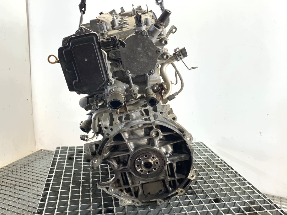 Moteur 2ZR-FAE — vue 2