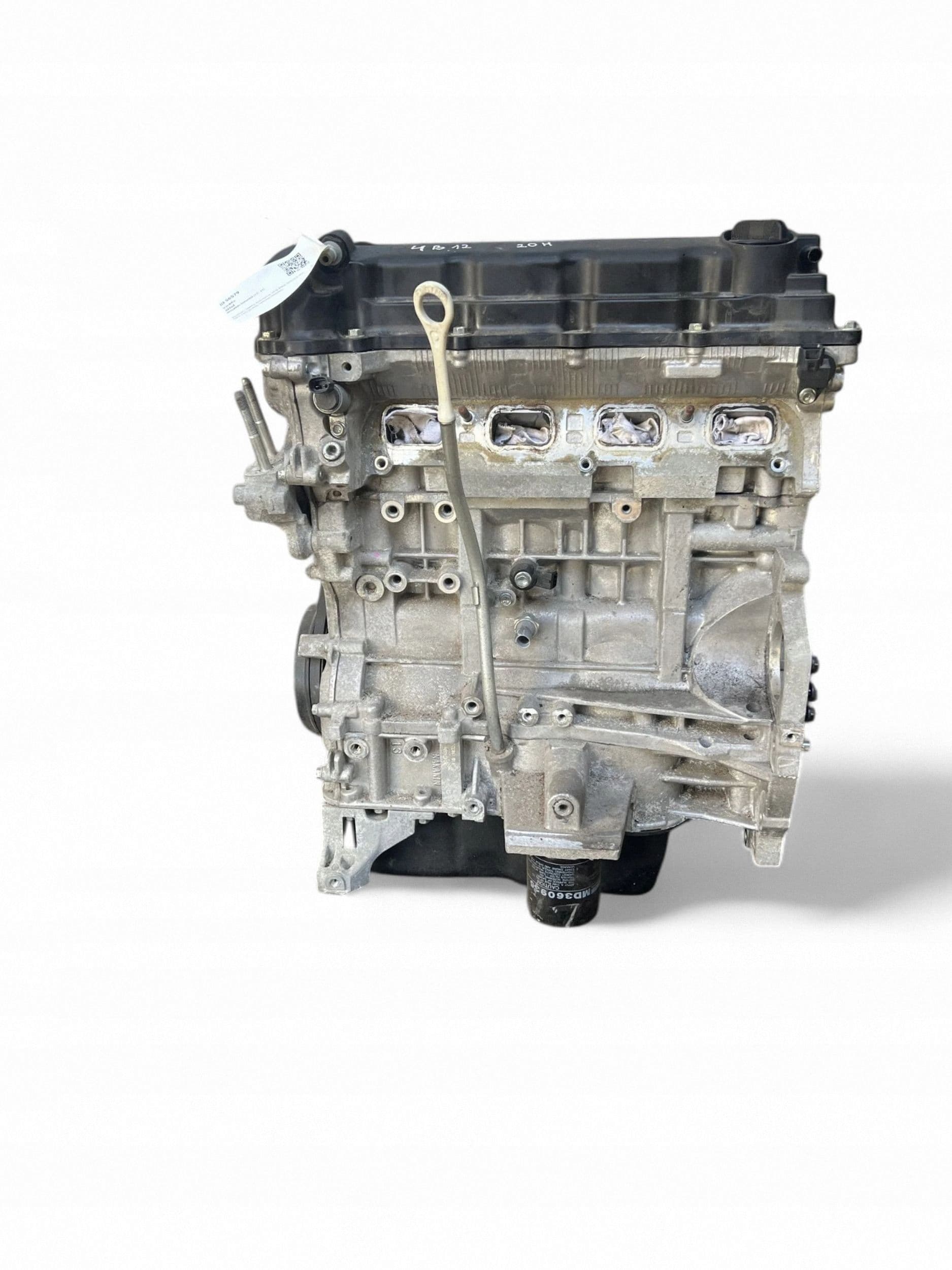 Moteur 4B12 — vue 2