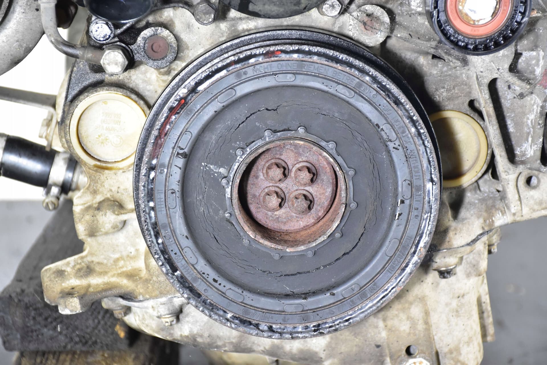 Moteur N47 D20 A — vue 7