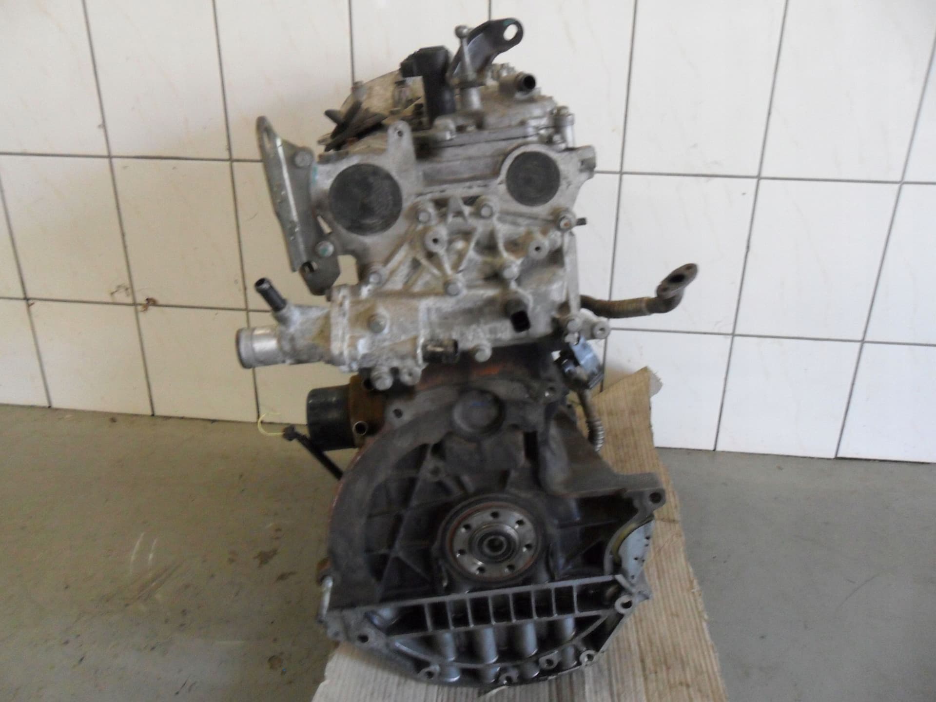 Moteur F4R 790 — vue 2