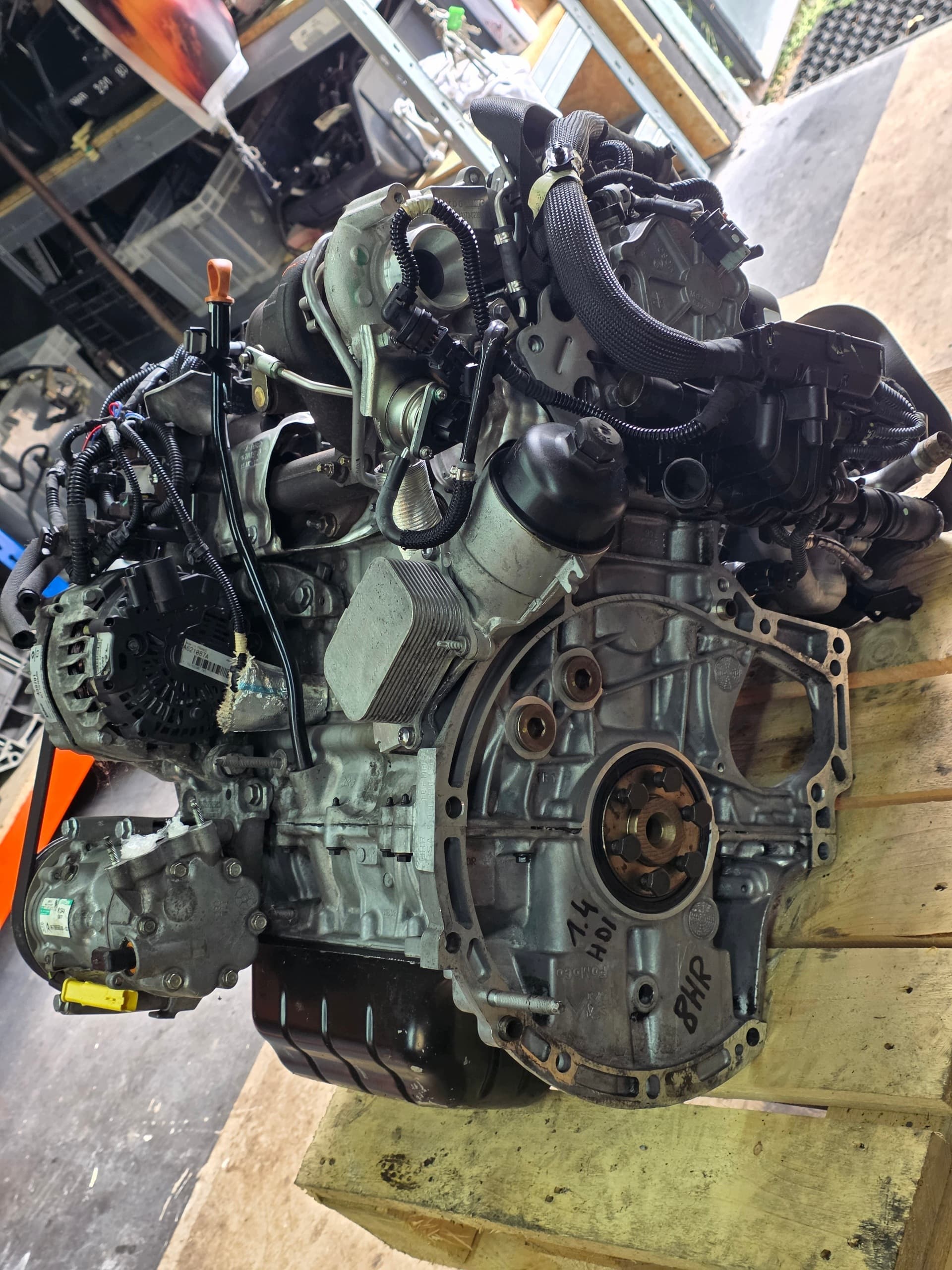 Moteur 8HS (DV4TED) - Image 1