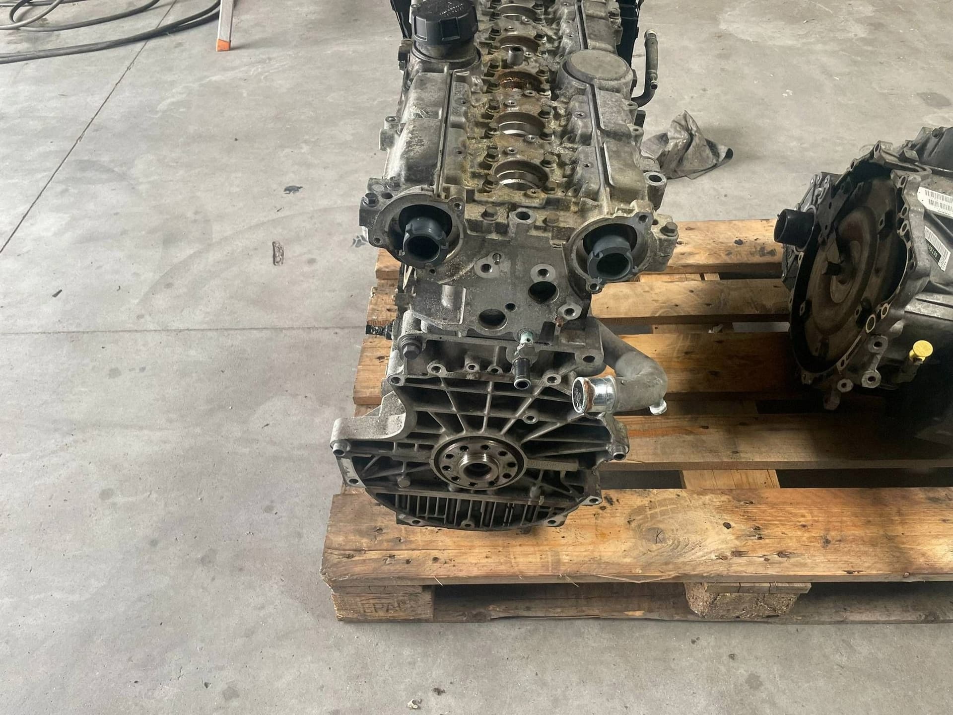 Moteur B 5254 T2 — vue 4