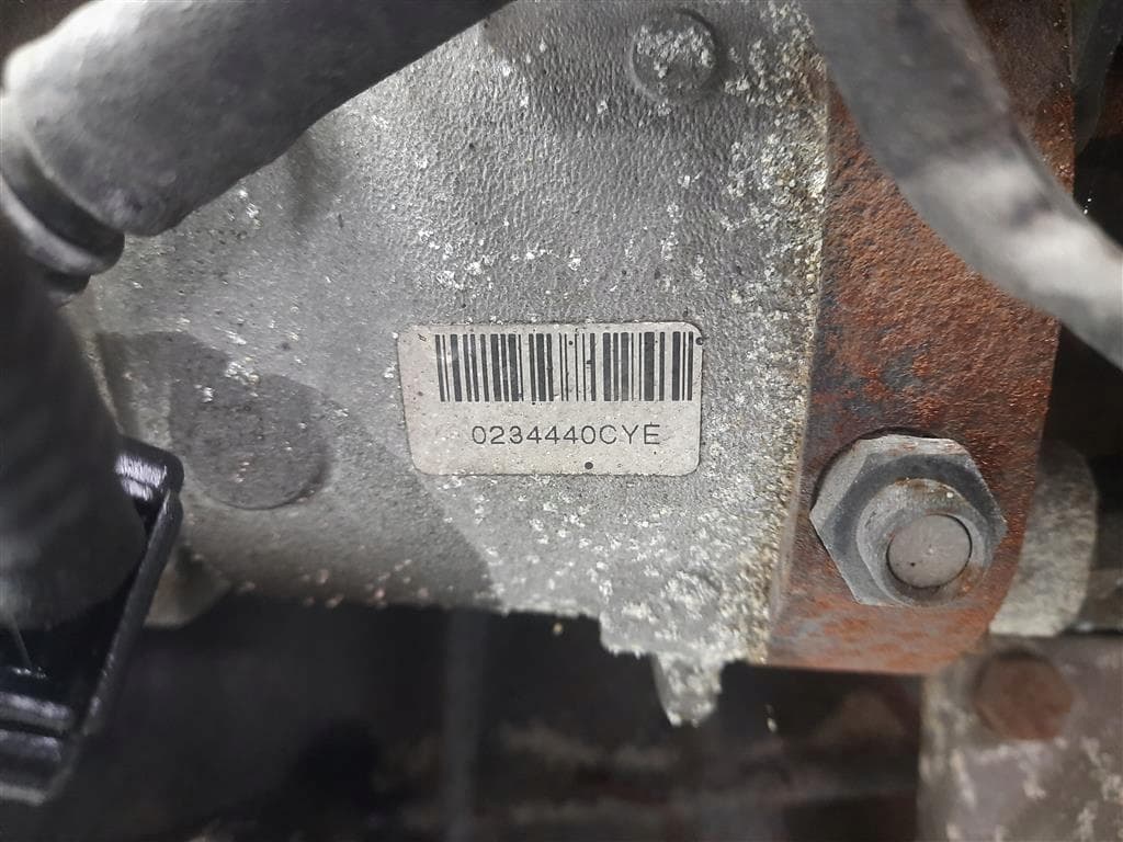 Moteur D27DT — vue 3