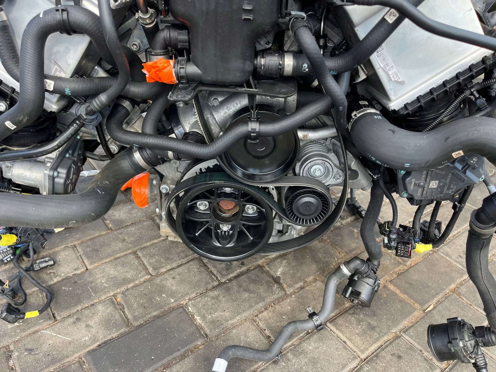 Moteur N63 B44 D — vue 13