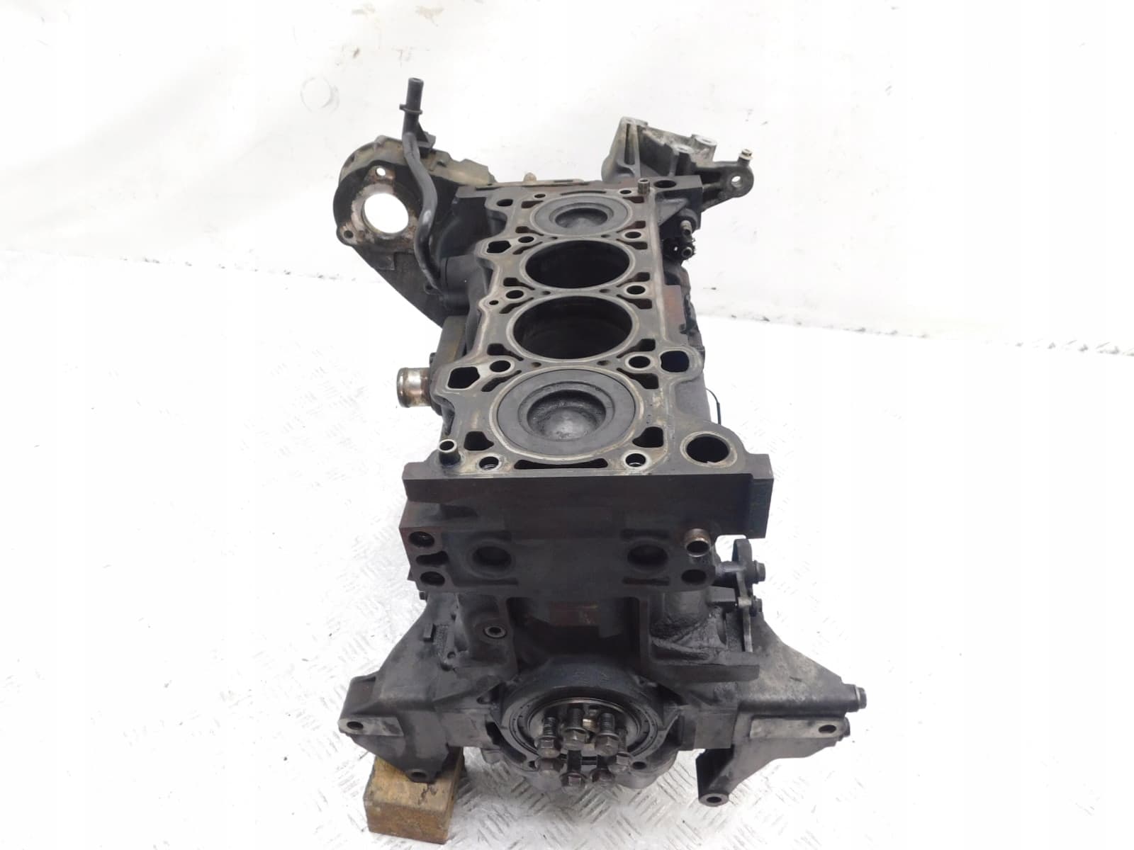 Moteur F1AE0481D — vue 4