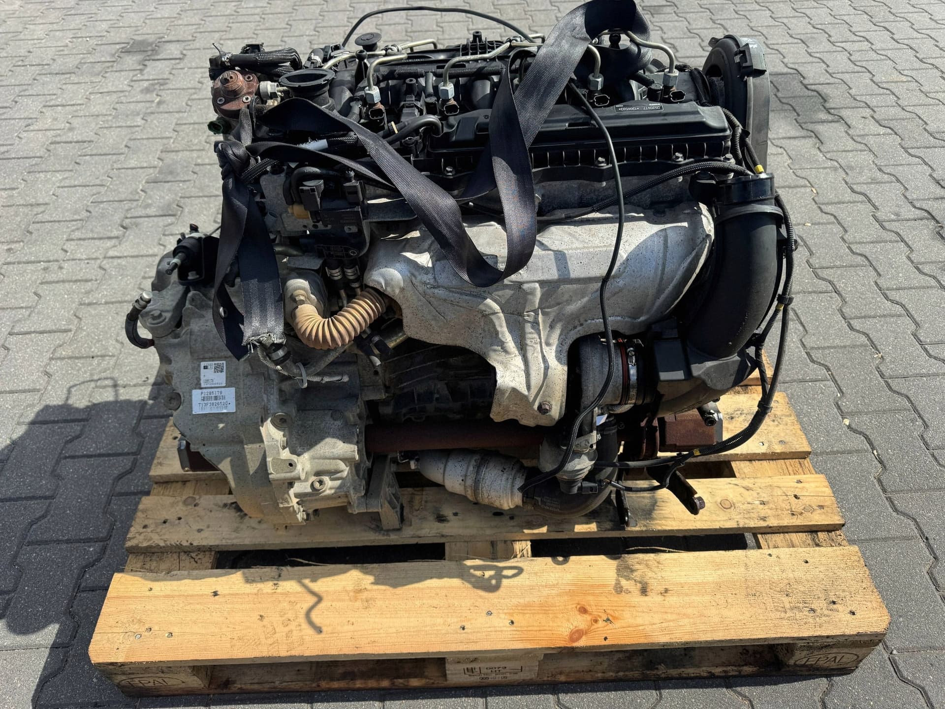 Moteur D 5204 T7 — vue 2