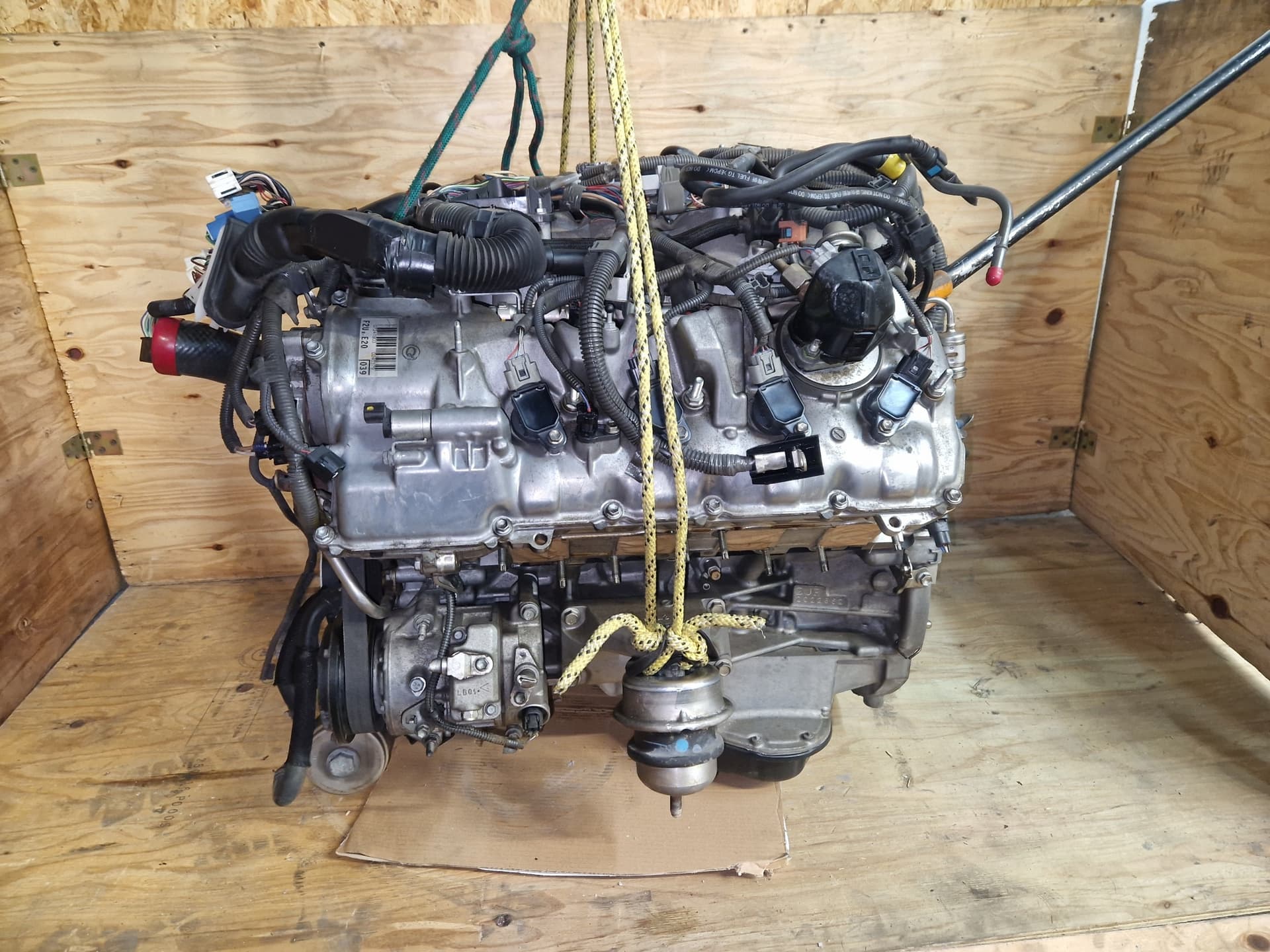 Moteur 2UR-GSE — vue 3