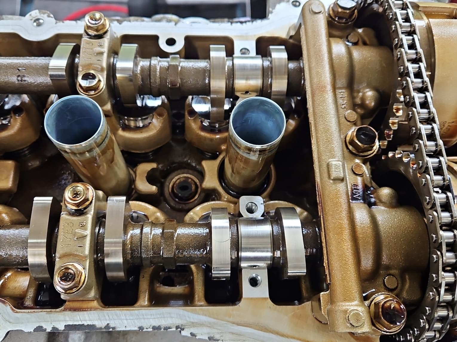 Moteur 4B40 — vue 10
