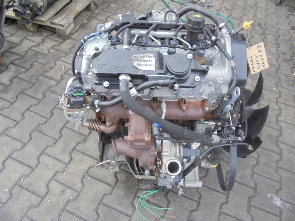 Moteur F1AGL411U — vue 2
