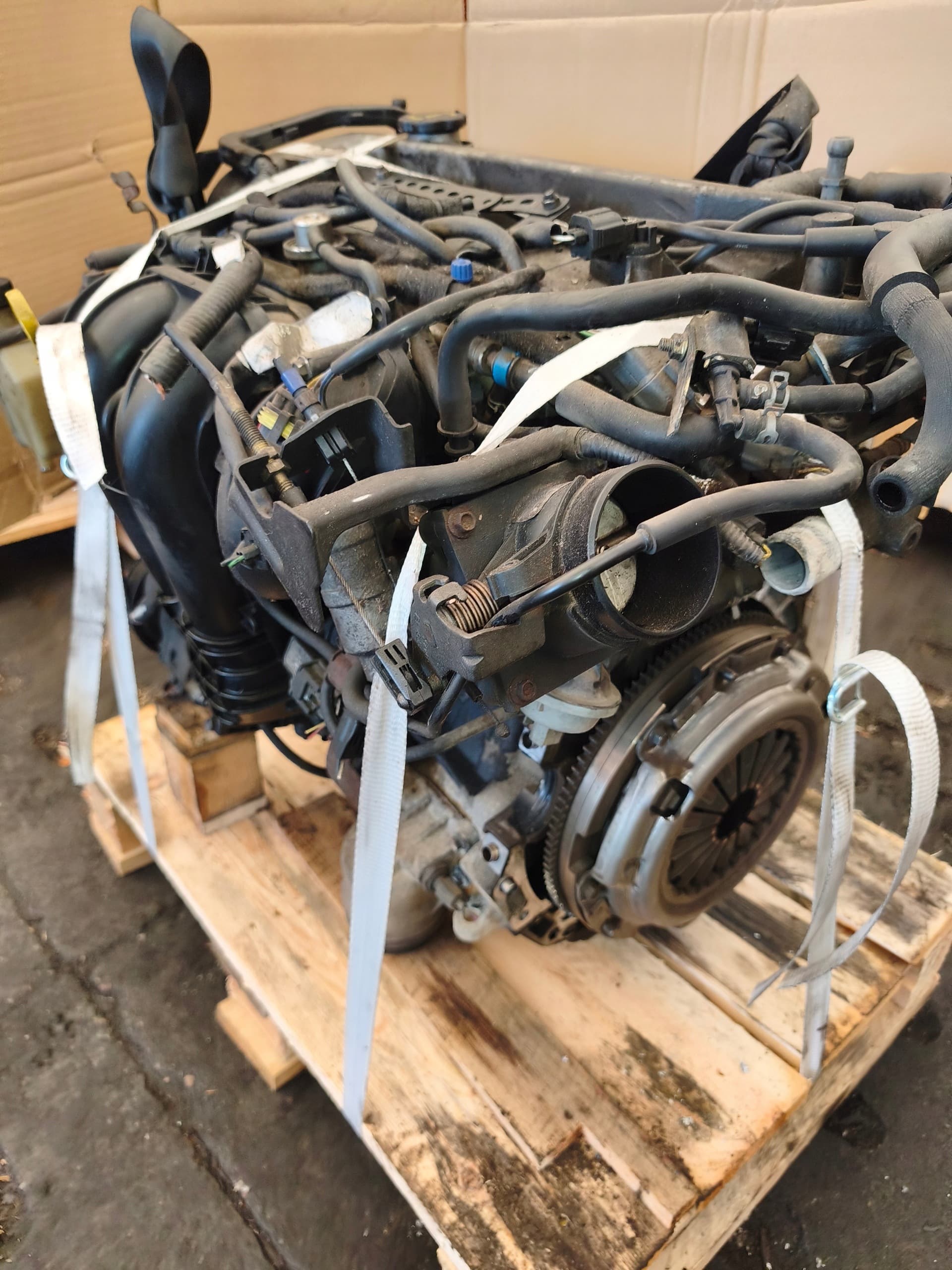 Moteur L8-VE — vue 11