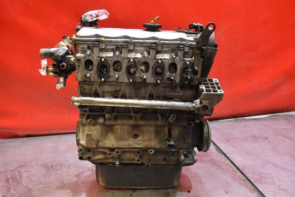 Moteur 8140.43S (F28DTCR) - Image 1