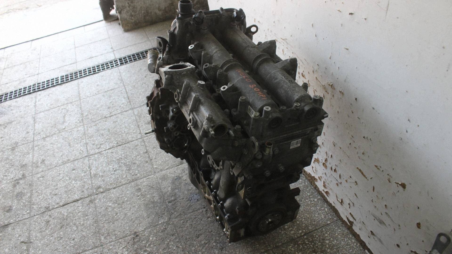 Moteur F1CFL411J — vue 3