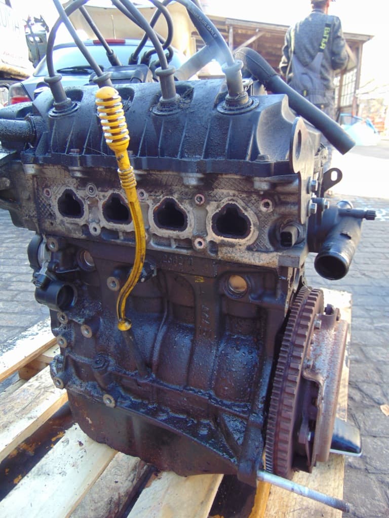 Moteur D4F 732 — vue 5