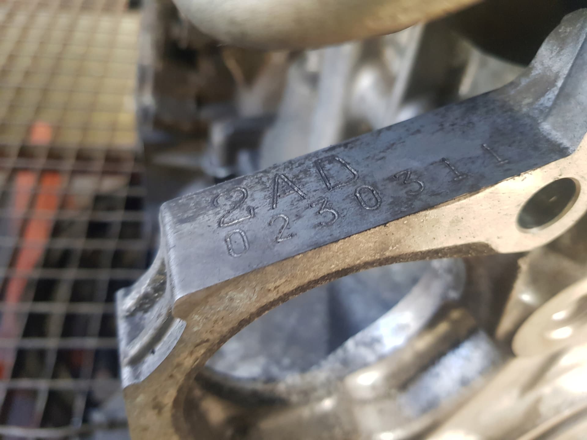 Moteur 2AD-FHV — vue 2