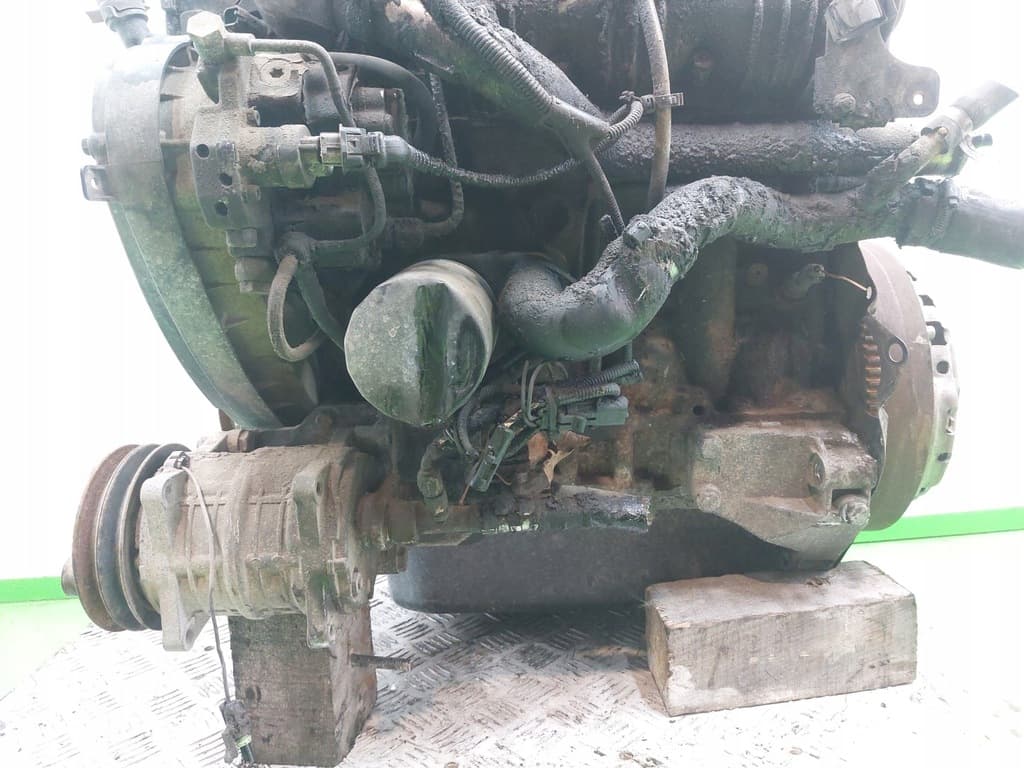 Moteur F1AE0481C — vue 3
