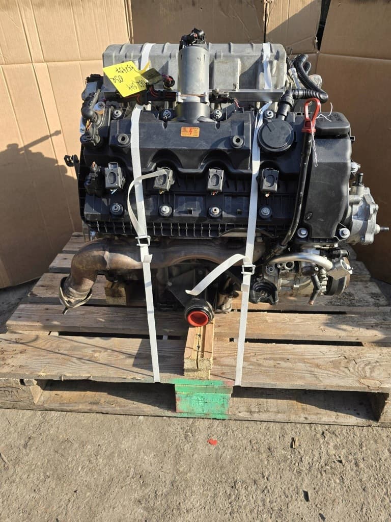 Moteur N62 B44 A — vue 2