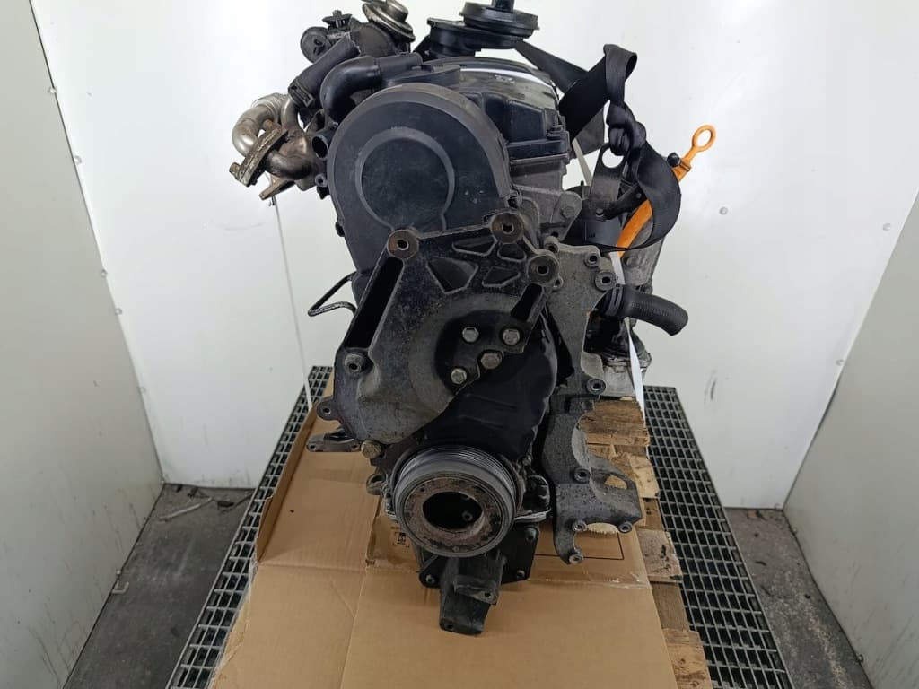 Moteur AUY — vue 3