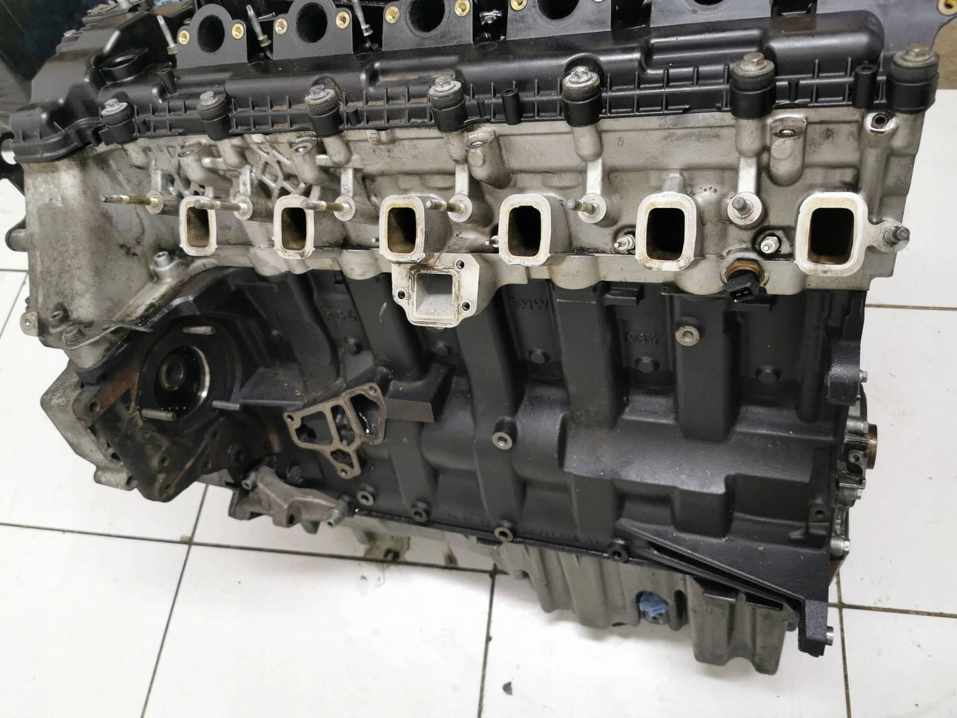 Moteur M57 D25 (256D2) — vue 9