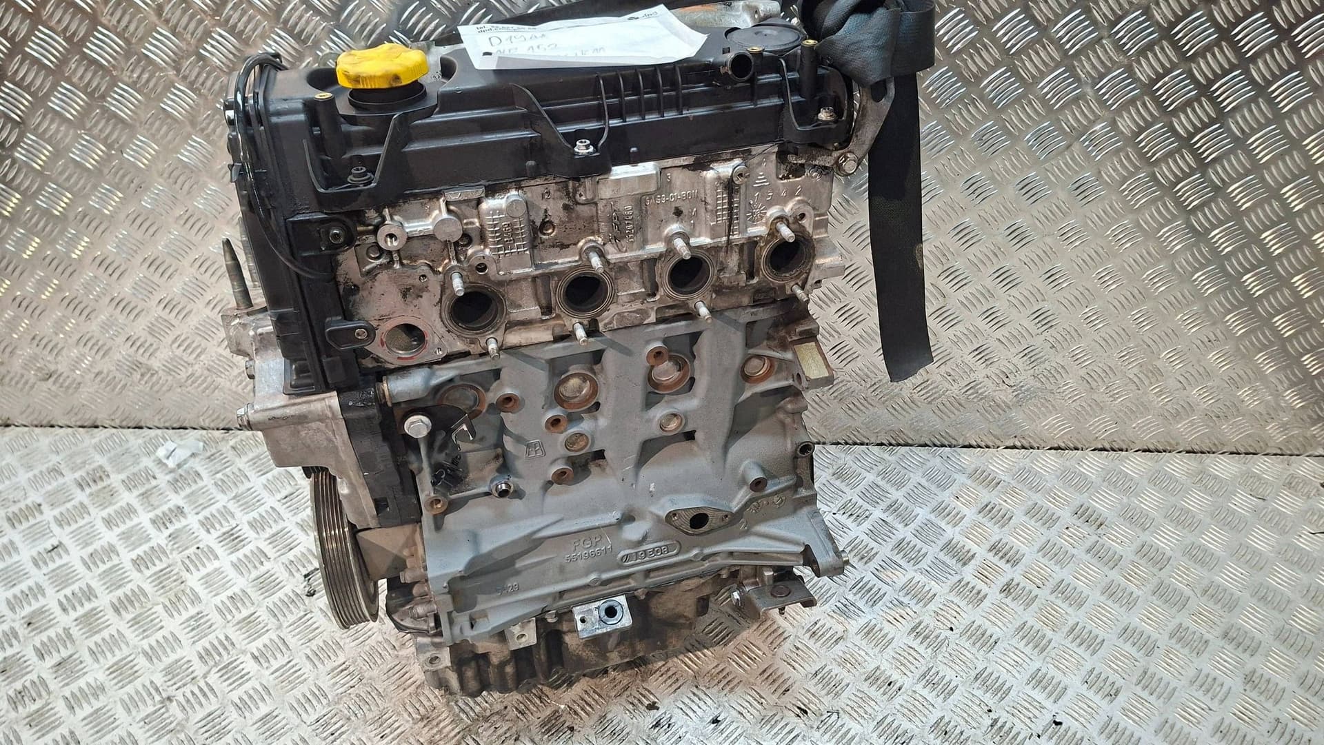 Moteur D19AA — vue 2