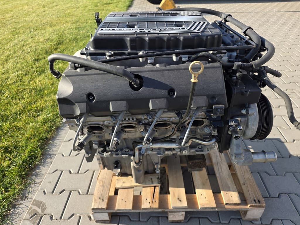Moteur LT4(376CUV8) — vue 5