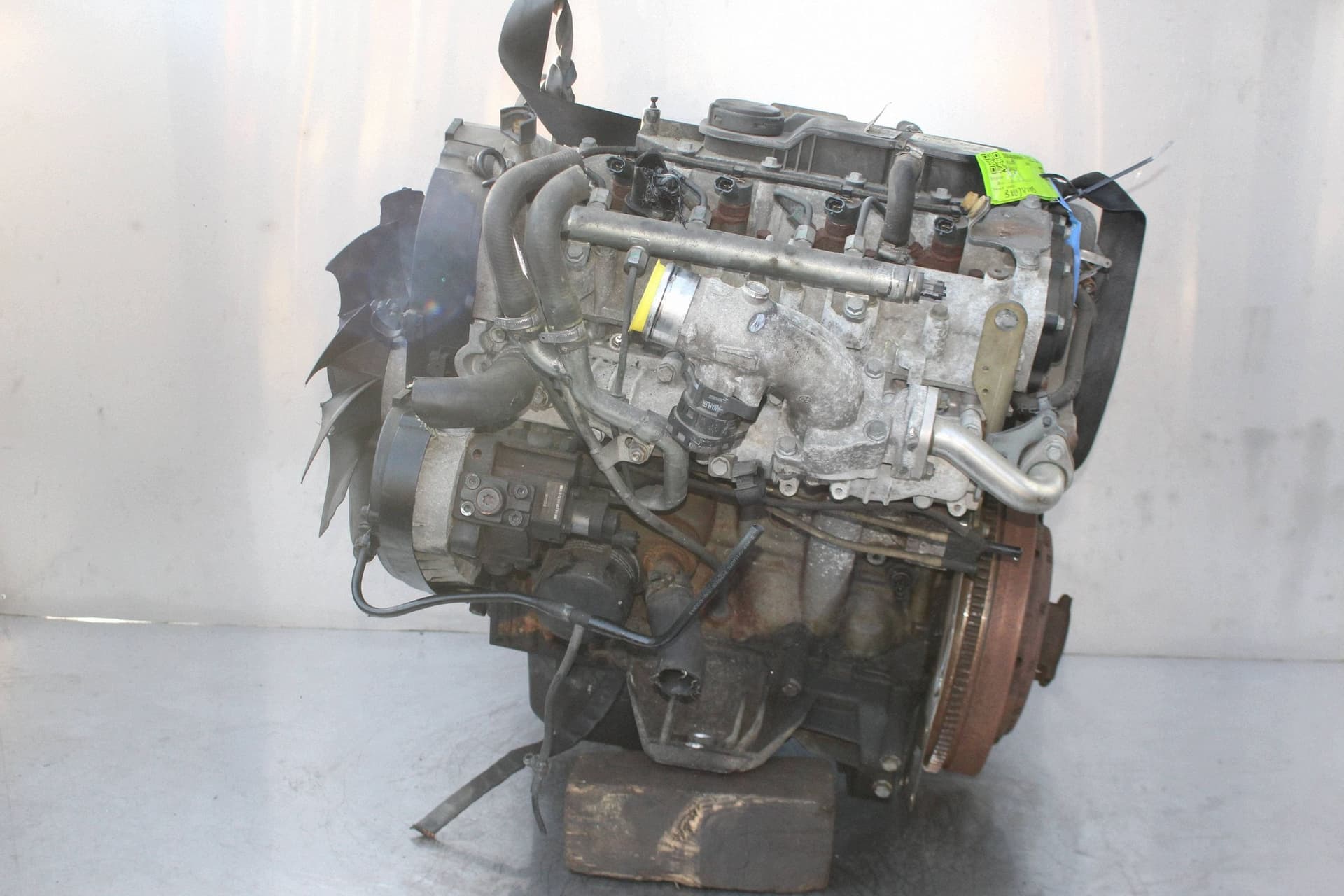 Moteur F1AE0481G — vue 2