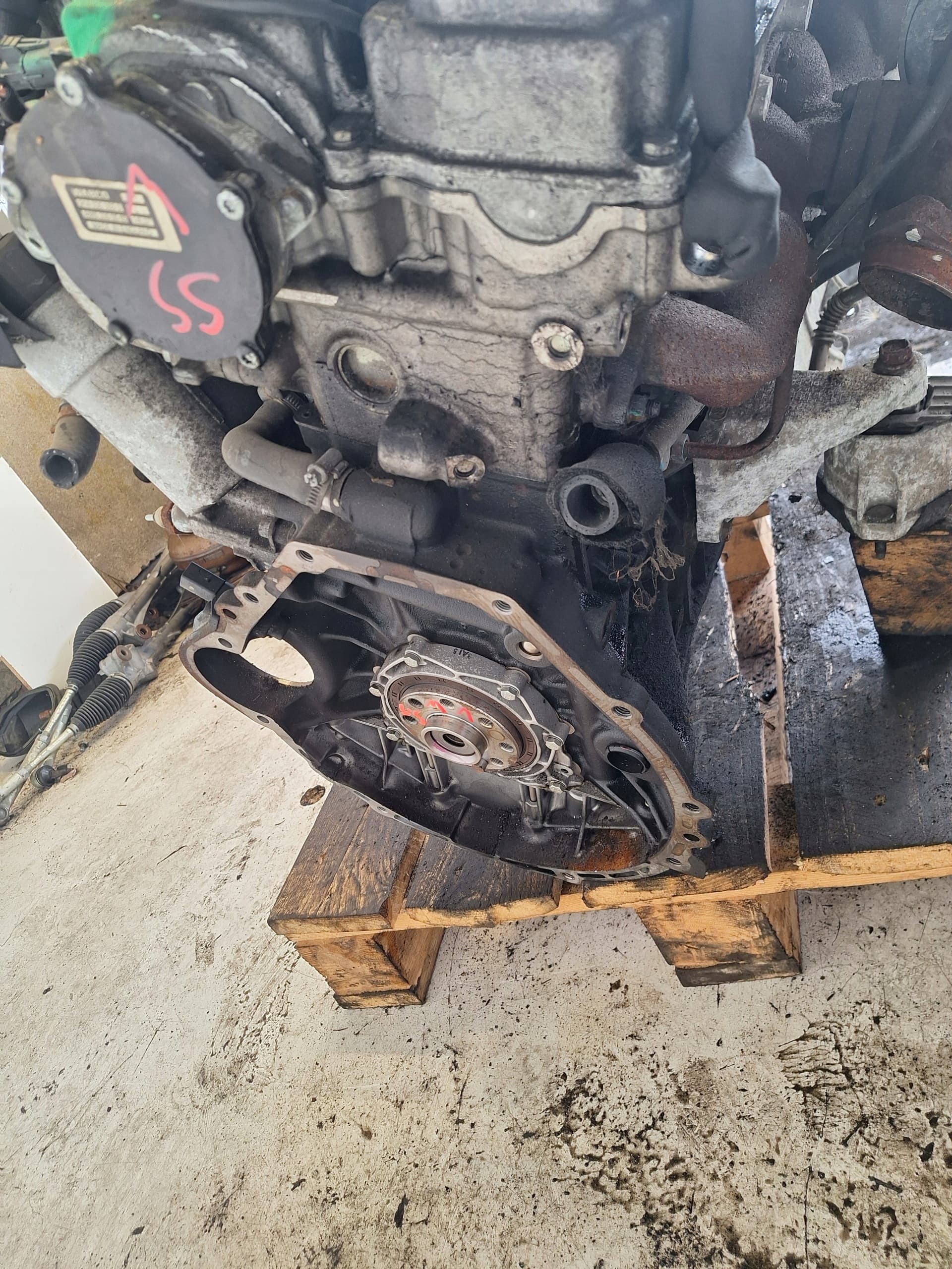 Moteur D27DTP — vue 9