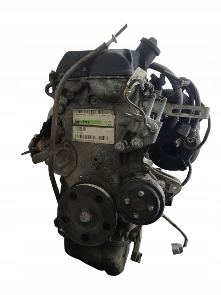 Moteur 4A90 — vue 7