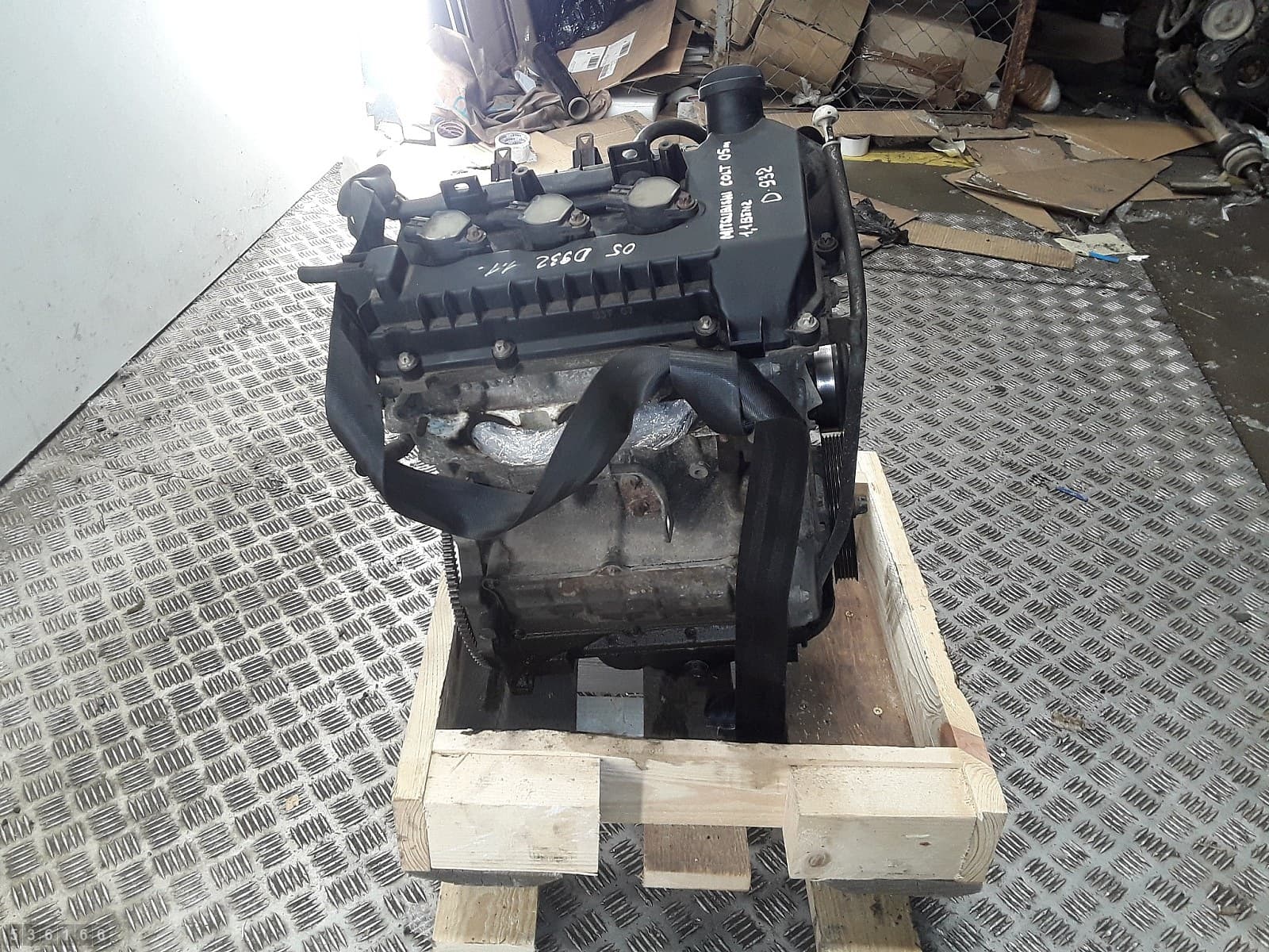 Moteur 4A90 — vue 4