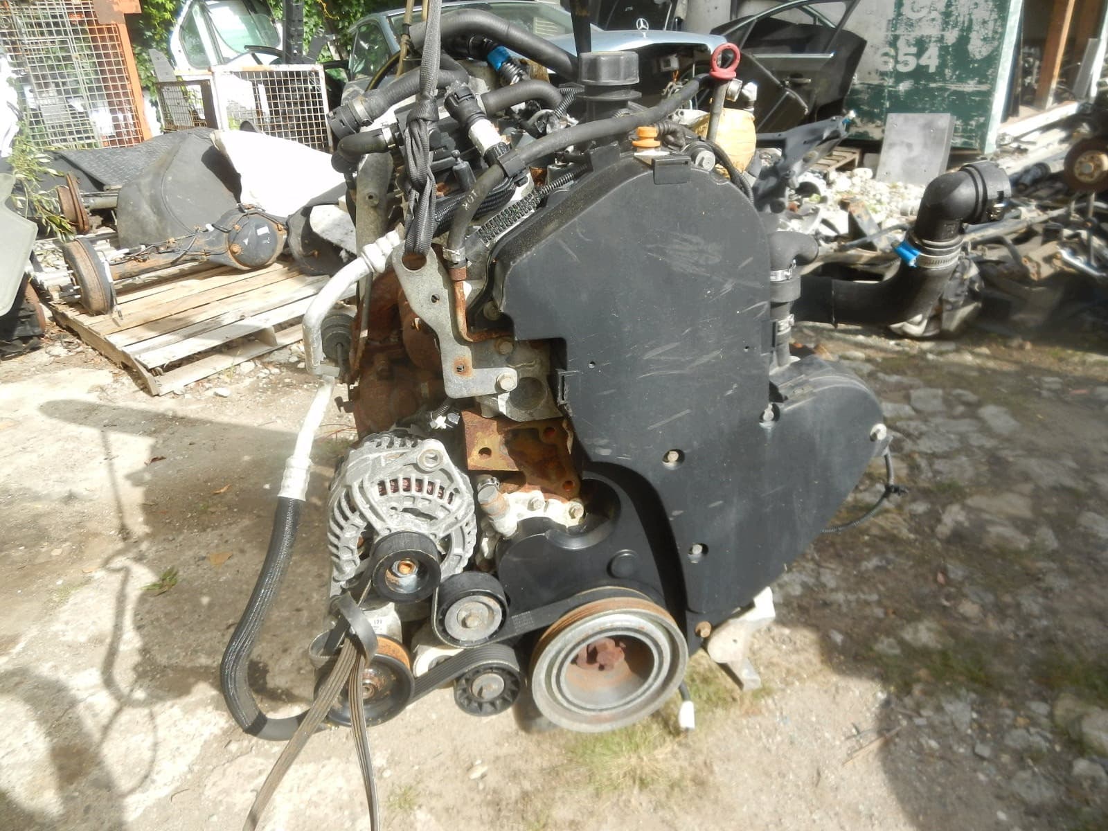 Moteur F1AE0481D — vue 2