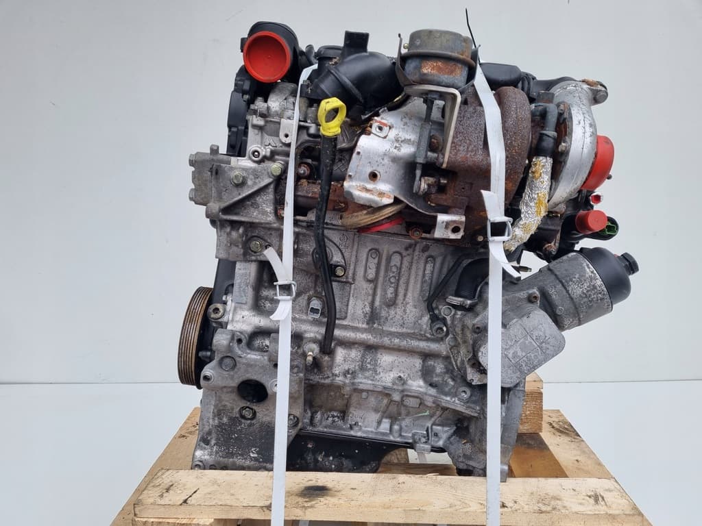 Moteur 8HY (DV4TED4) — vue 3