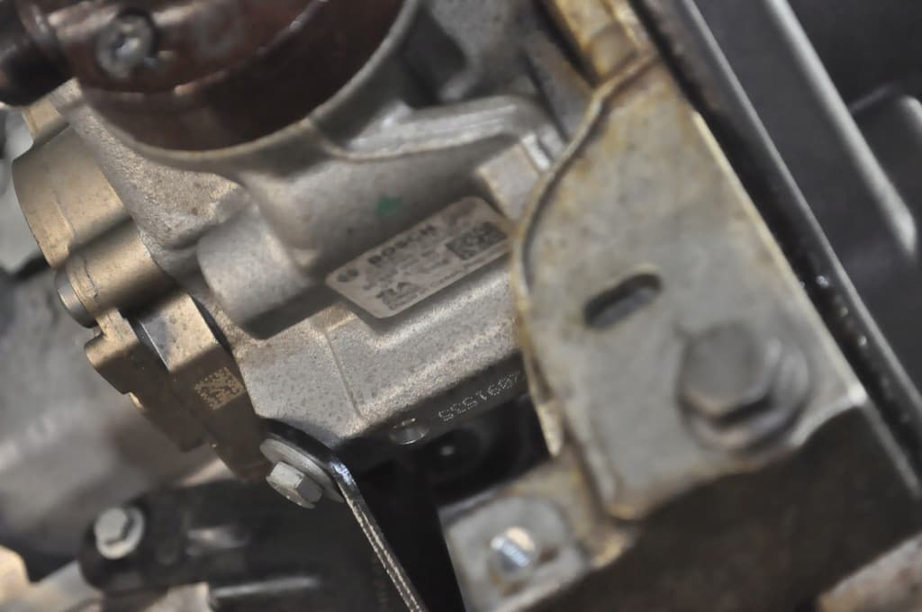 Moteur 9HF (DV6DU) — vue 3