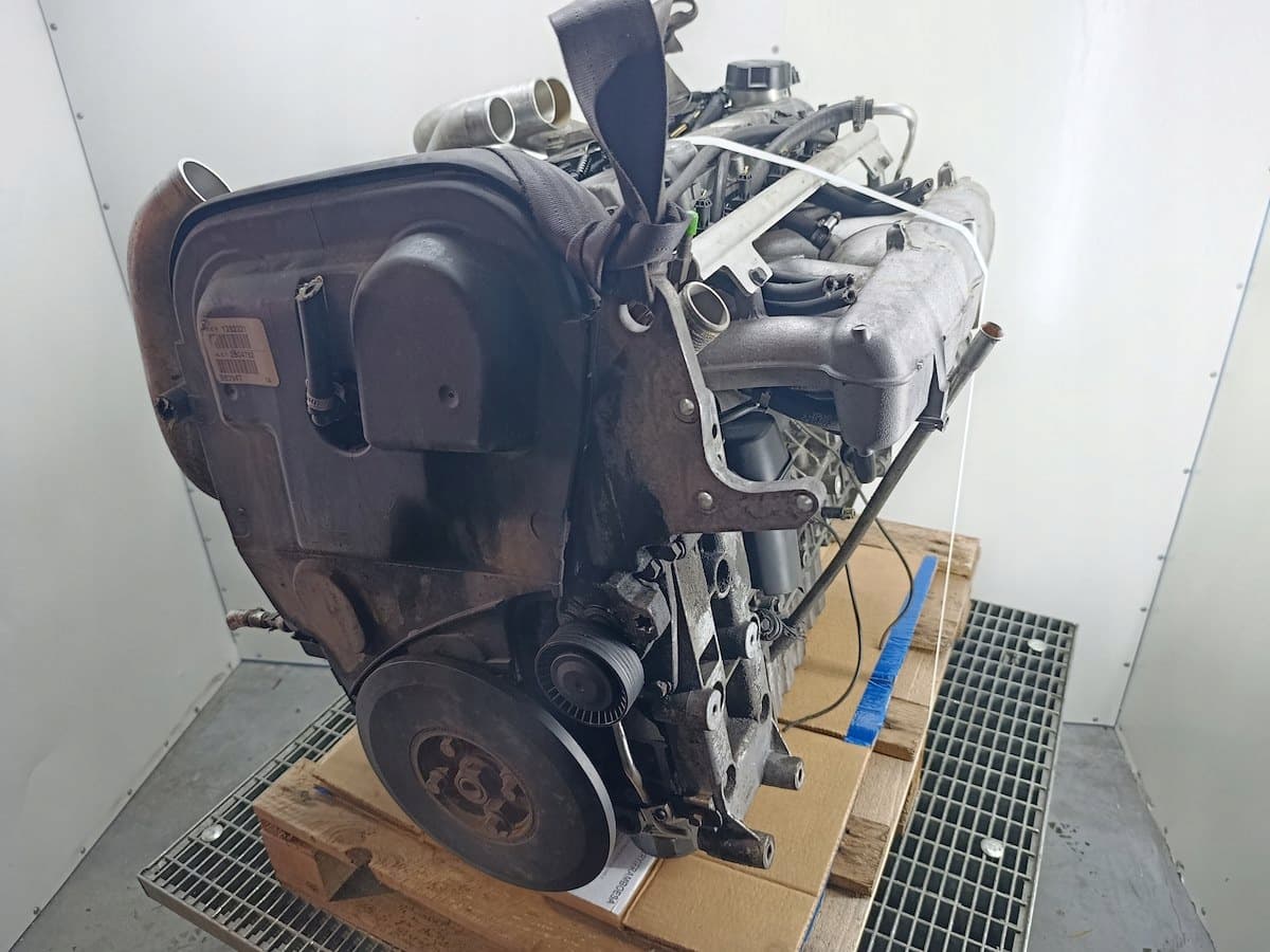 Moteur B 6294 T — vue 7