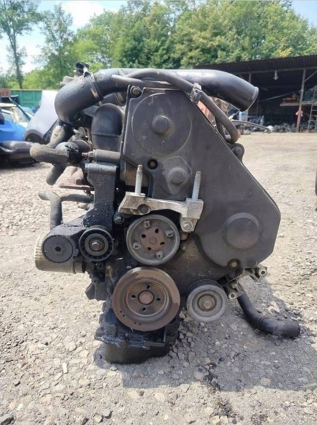 Moteur C9DB — vue 3