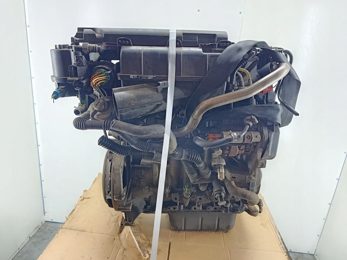 Moteur 8HZ (DV4TD) — vue 2