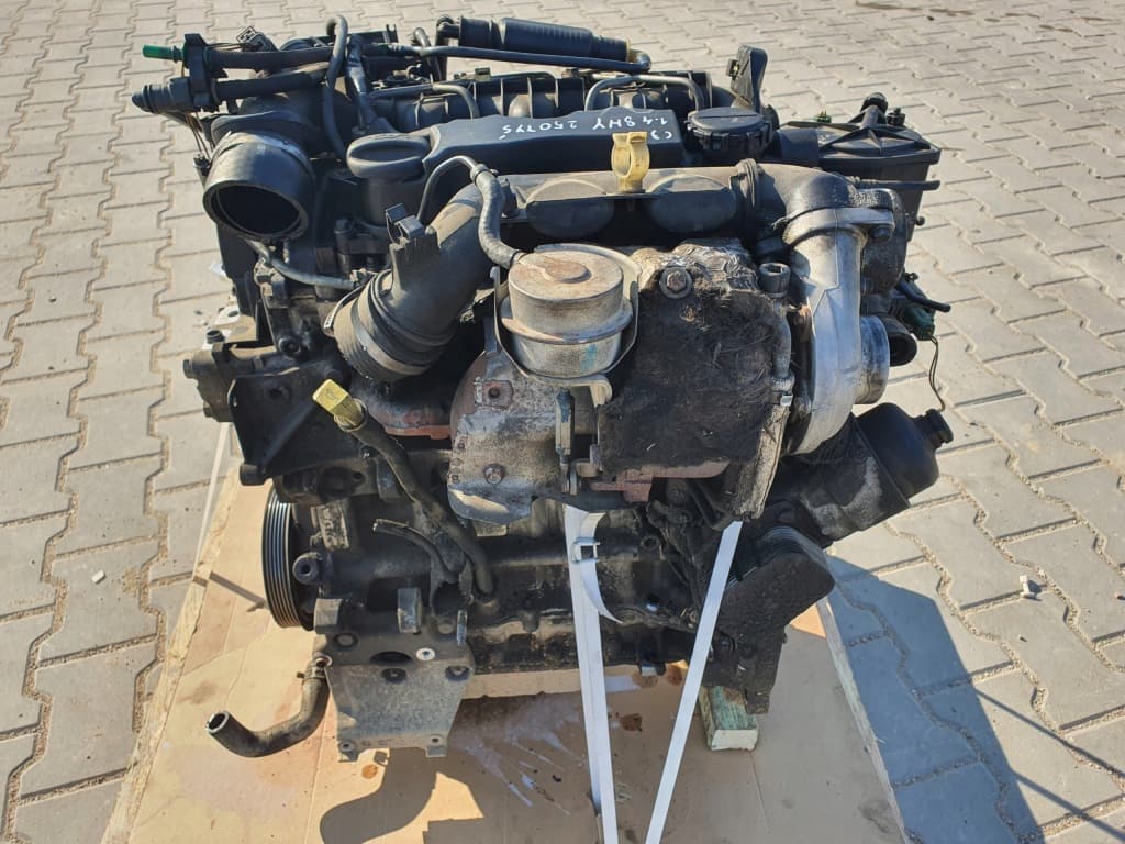 Moteur 8HY (DV4TED4) — vue 3