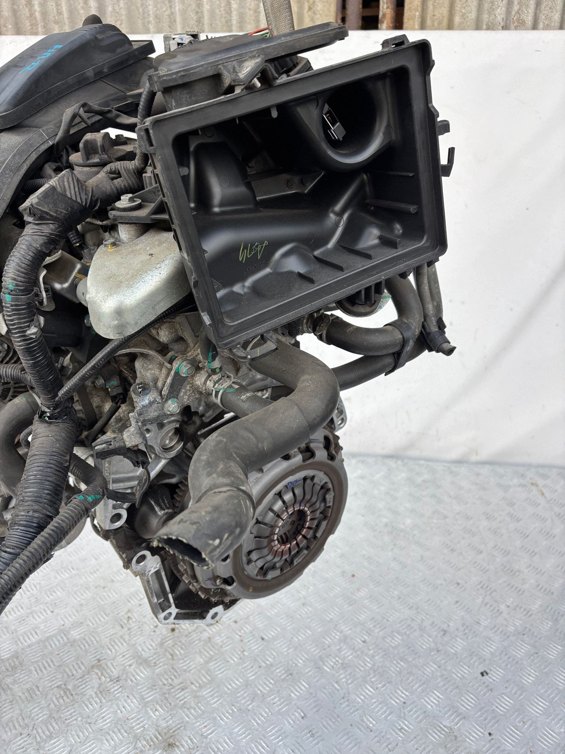 Moteur HR12DE — vue 4