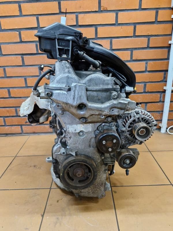 Moteur HR16DE — vue 2