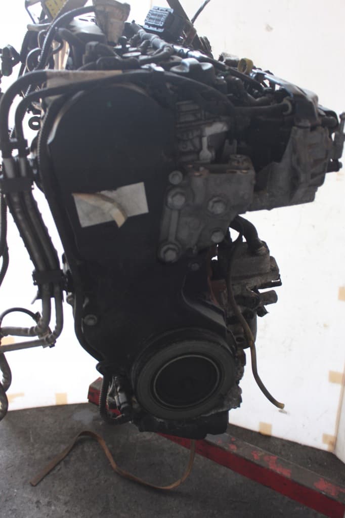 Moteur AHR (DW10FD) — vue 4