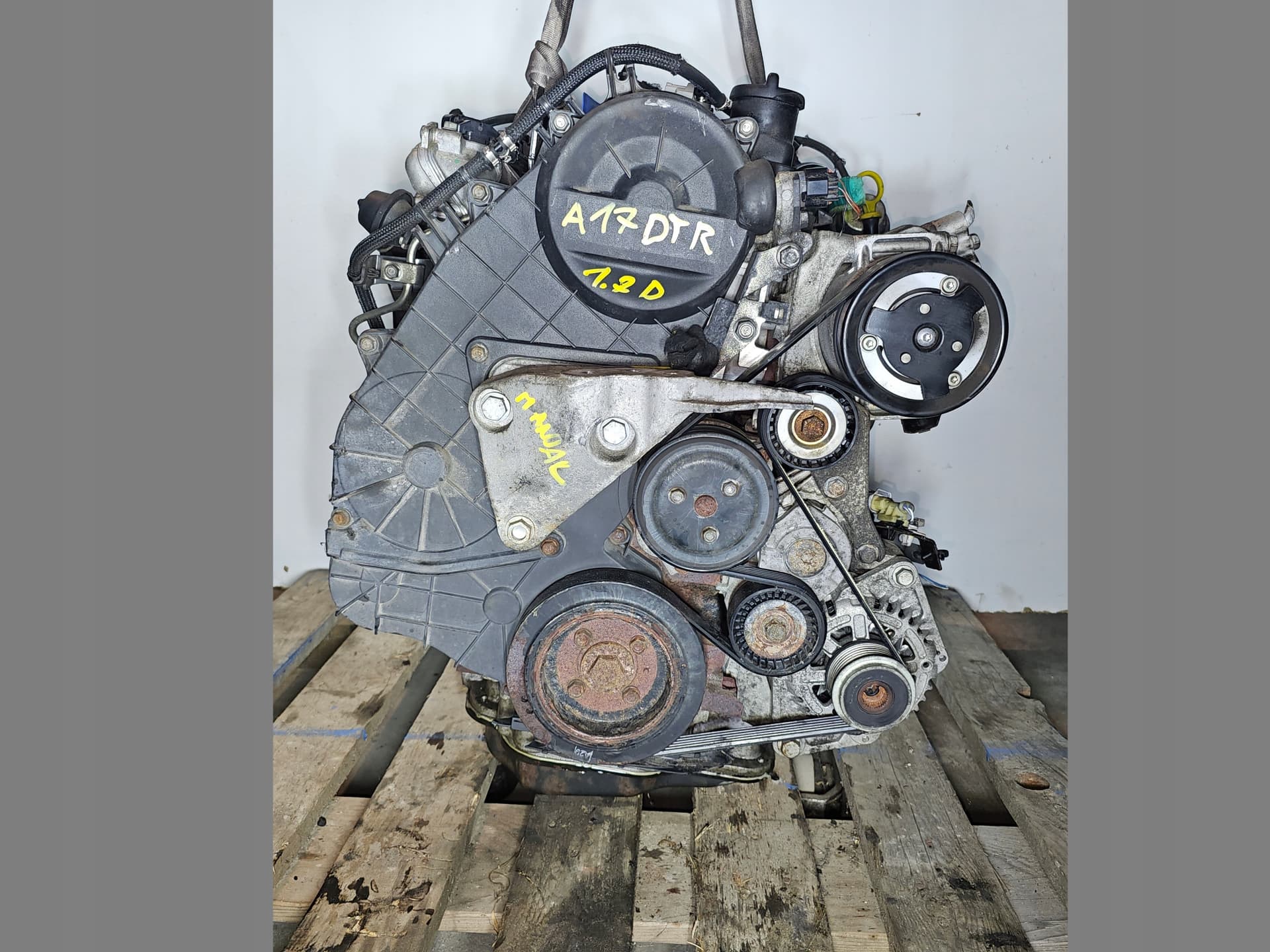 Moteur A 17 DTR — vue 3