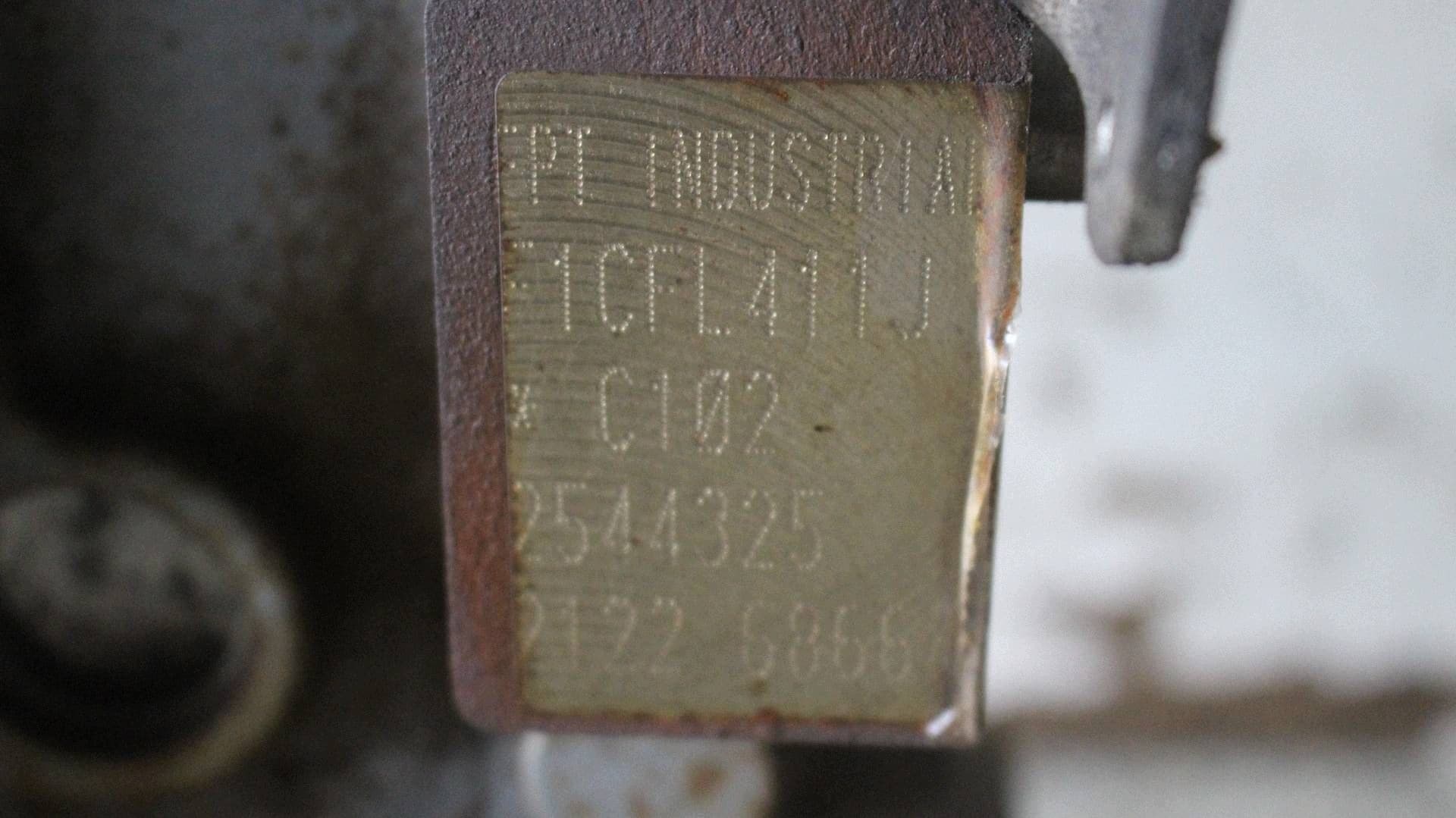 Moteur F1CFL411J — vue 5