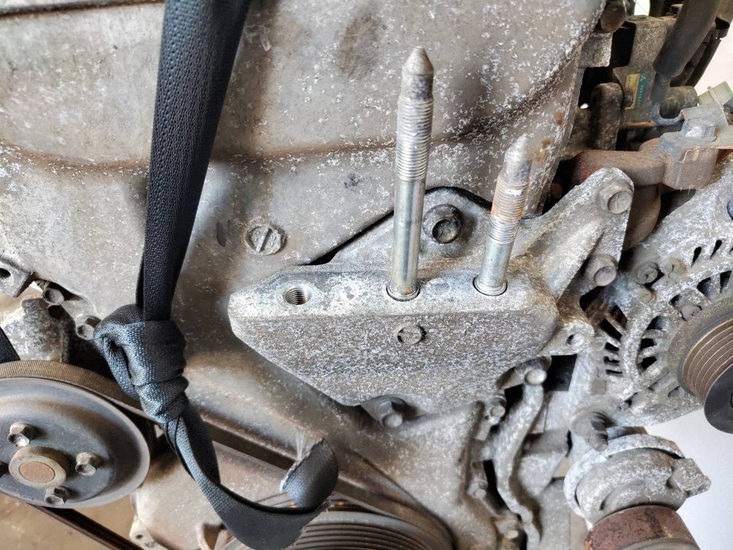 Moteur 4N14 — vue 9