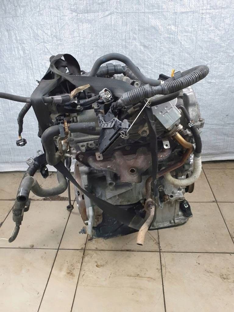 Moteur 1NZ-FXE — vue 3